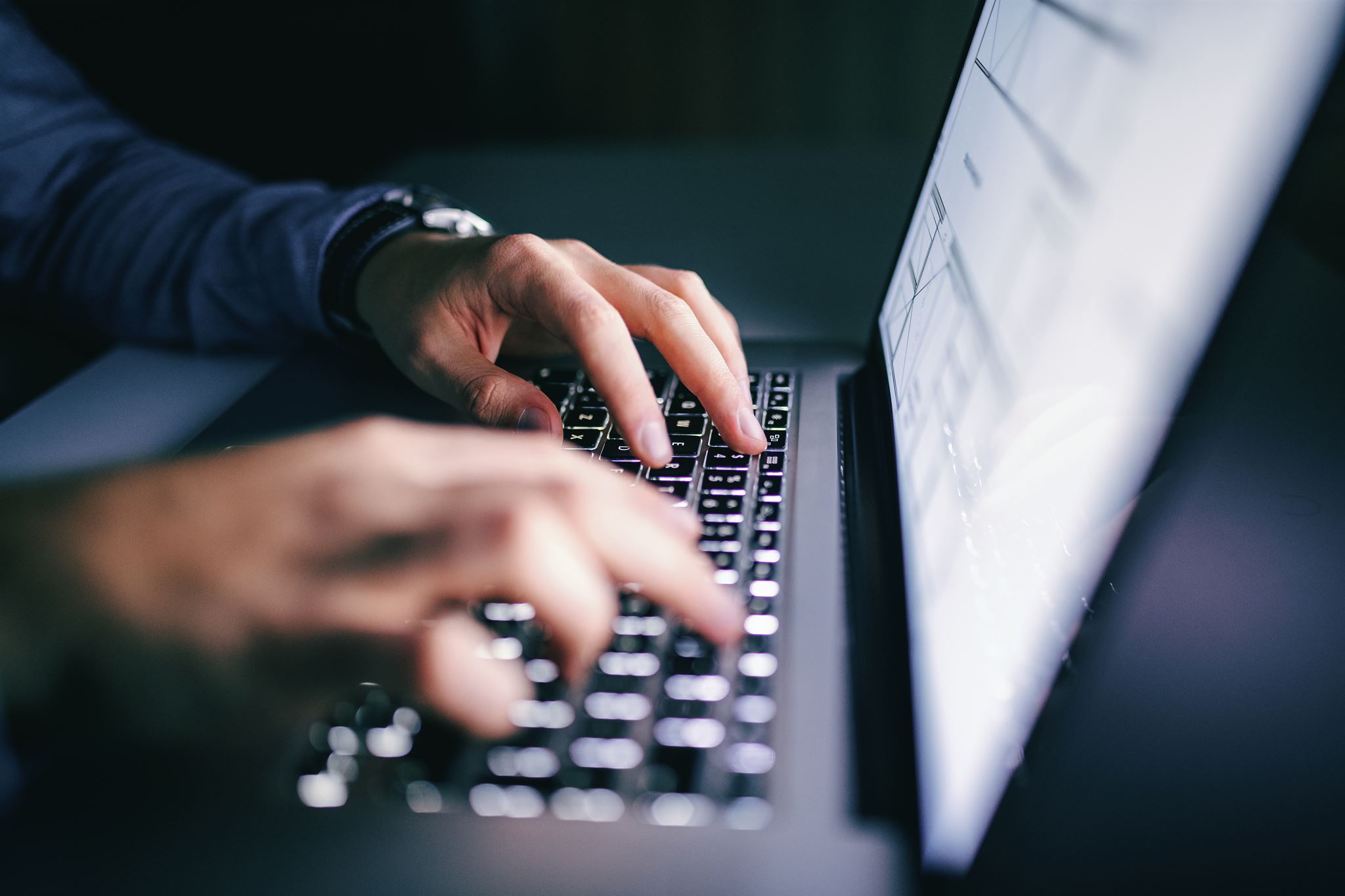 Close-up-of-person-typing