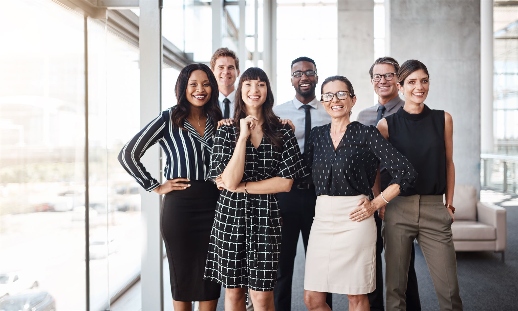Group-of-people-posing-for-a-photo