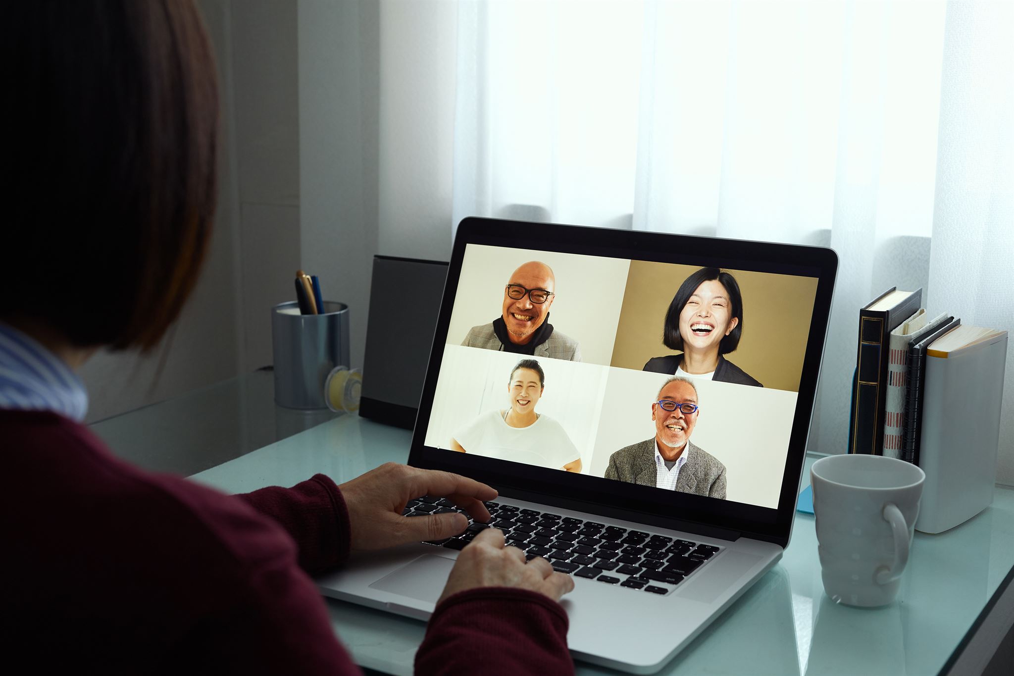 People-in-a-computer-screen